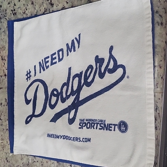 LA Dodgers world series stadium towel (set of 2) 2018 - Picture 3 of 6